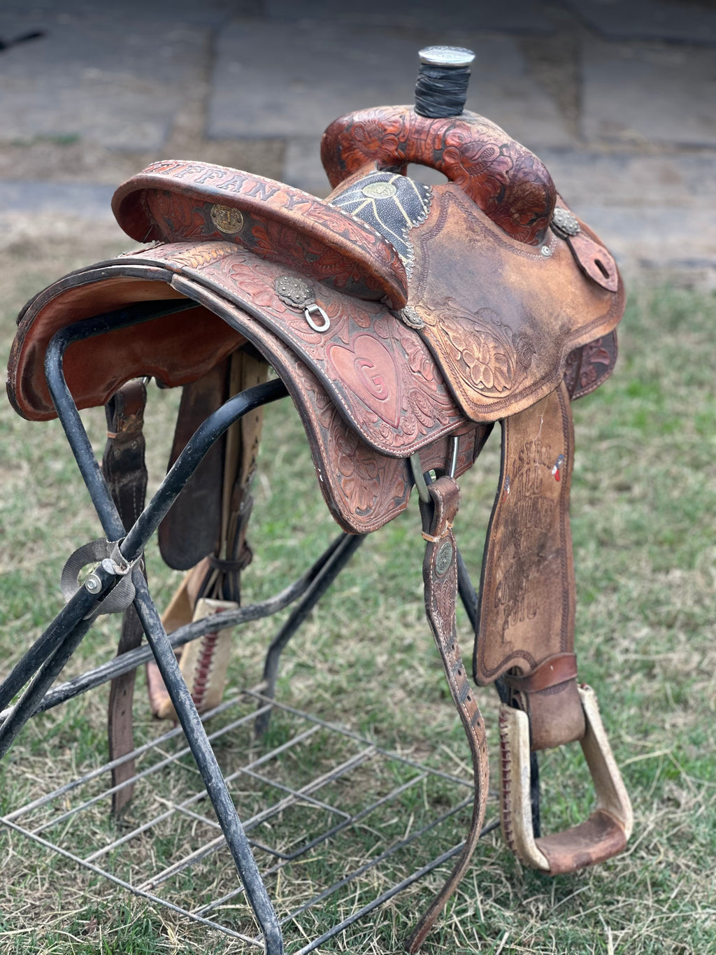15” Double J Trophy Roping Saddle