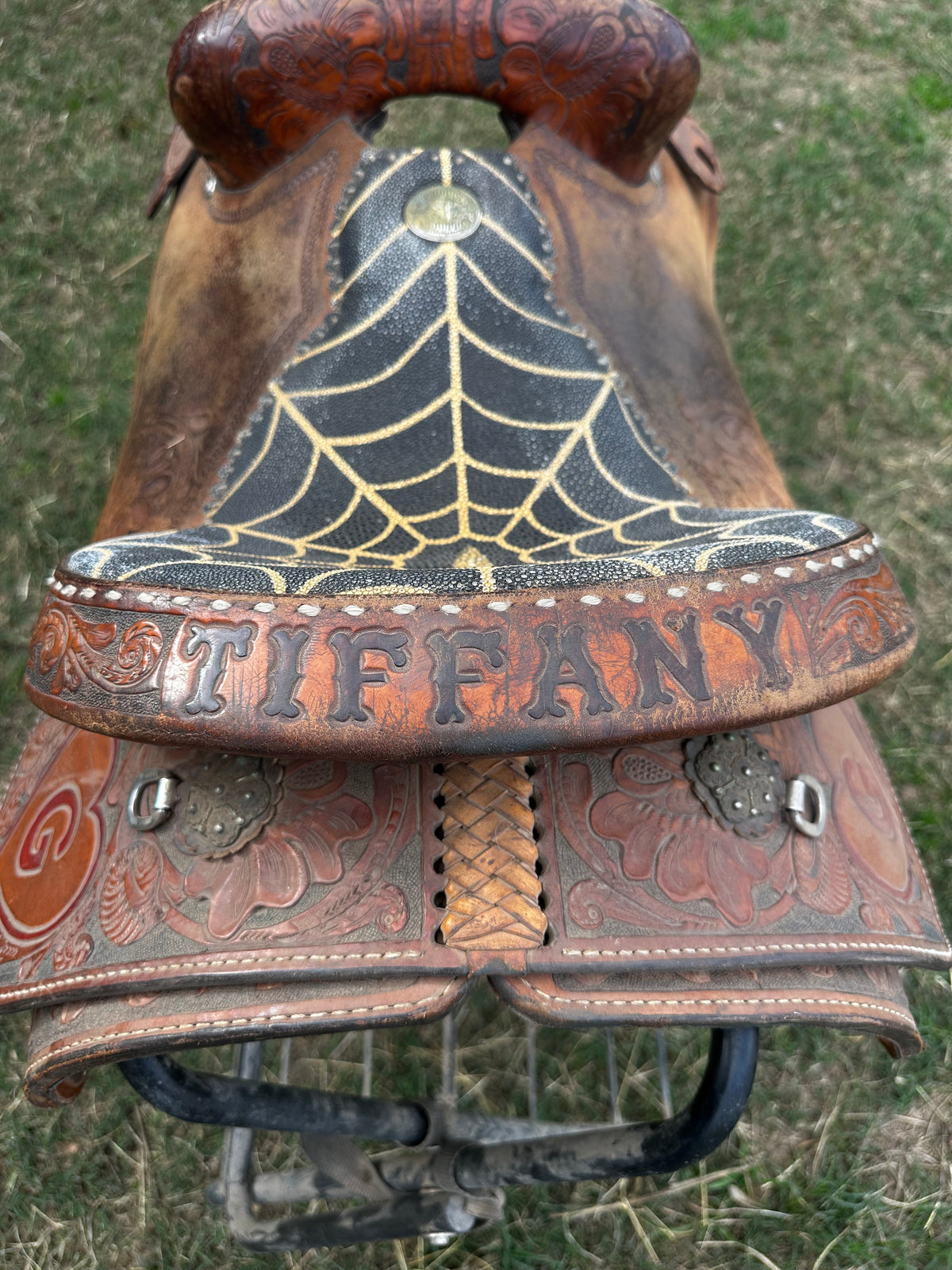 15” Double J Trophy Roping Saddle