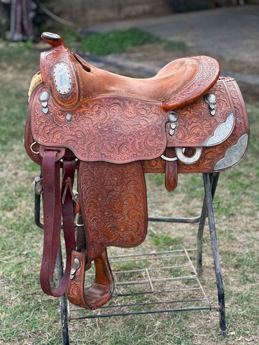 16” Blue Ribbon Pleasure Show Saddle